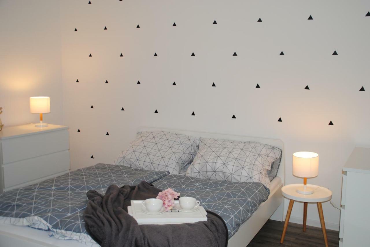 Apartman U Lesa Apartment Ratiskovice Luaran gambar