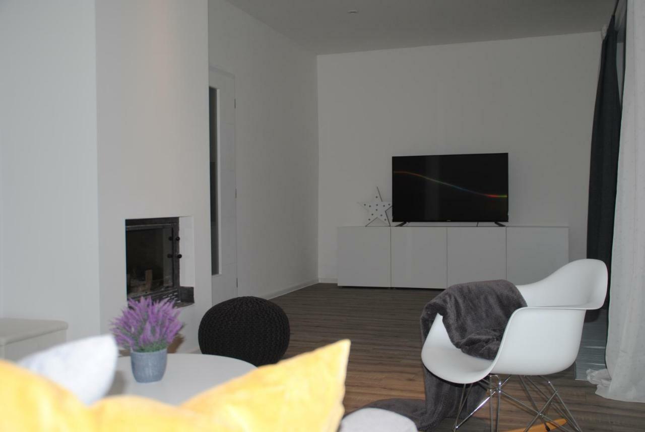 Apartman U Lesa Apartment Ratiskovice Luaran gambar