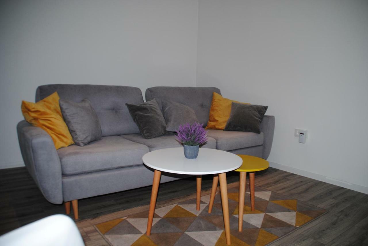 Apartman U Lesa Apartment Ratiskovice Luaran gambar